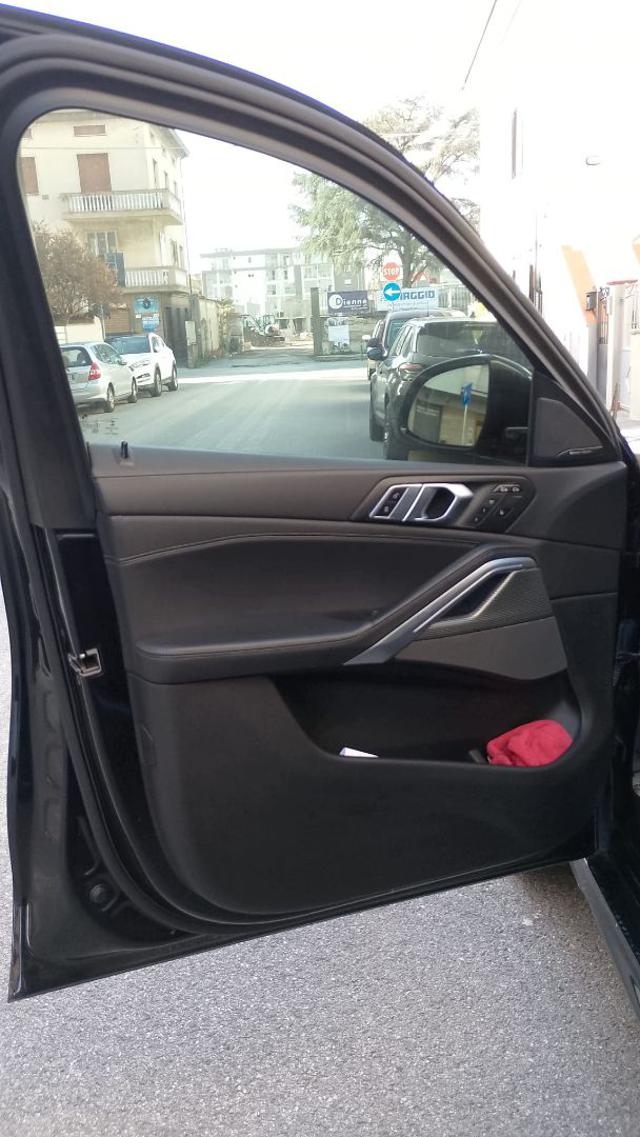 BMW X6 usata, con USB