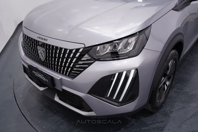 PEUGEOT 2008 usata, con Specchietti laterali elettrici