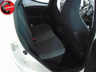 TOYOTA Aygo usata, con Autoradio