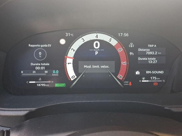 TOYOTA Yaris usata, con Cruise Control
