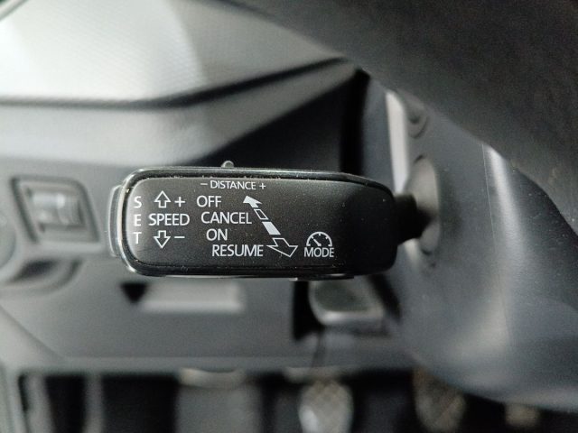 SKODA Kamiq usata, con Sensori di parcheggio posteriori