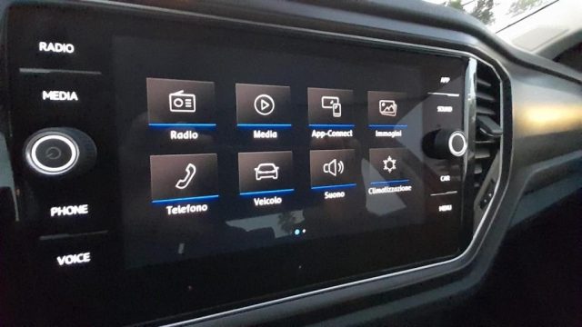 VOLKSWAGEN T-Roc usata, con Riconoscimento dei segnali stradali