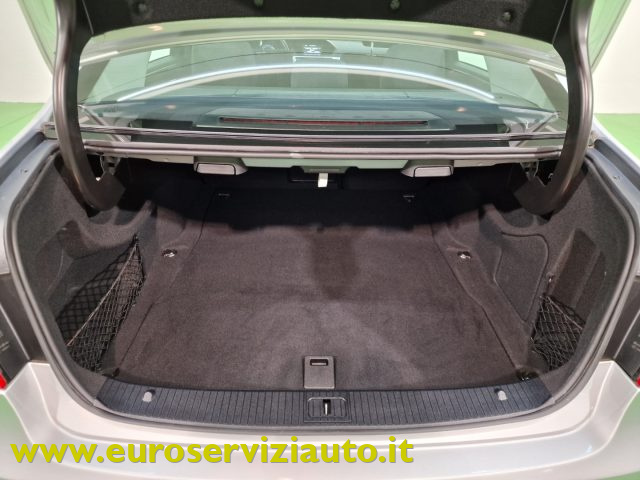 MERCEDES-BENZ E 220 usata 42