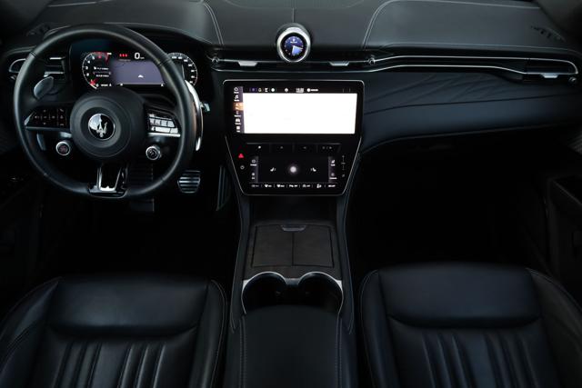 MASERATI Grecale usata, con Autoradio