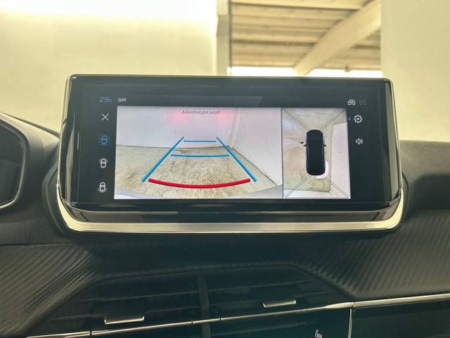 PEUGEOT 2008 usata, con Touch screen