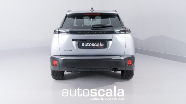 PEUGEOT 2008 usata, con Volante multifunzione