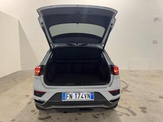 VOLKSWAGEN T-Roc usata, con Autoradio
