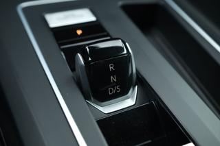 VOLKSWAGEN Golf usata, con Luci diurne LED