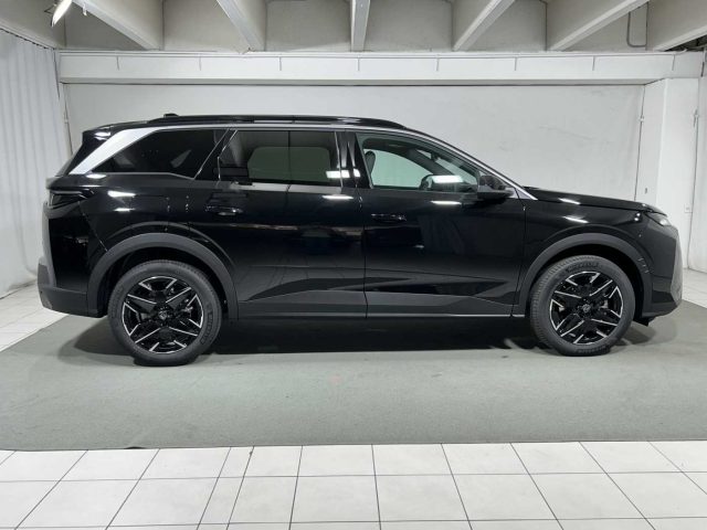 PEUGEOT 5008 usata, con Climatizzatore