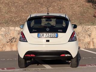 LANCIA Ypsilon usata, con Autoradio