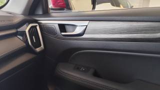 EMC Sei usata, con Sound system