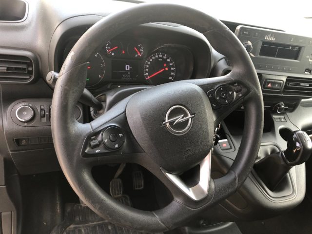 OPEL Combo usata, con Sensore di luce