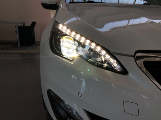 PEUGEOT 308 usata, con Limitatore di velocità