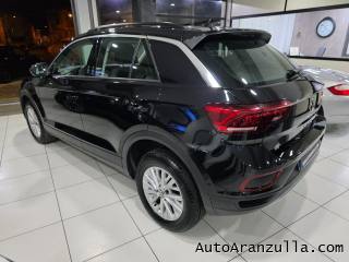 VOLKSWAGEN T-Roc usata, con Autoradio