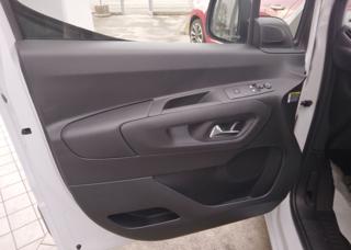 OPEL Combo usata, con Alzacristalli elettrici