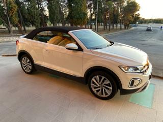VOLKSWAGEN T-Roc usata, con Tettuccio apribile