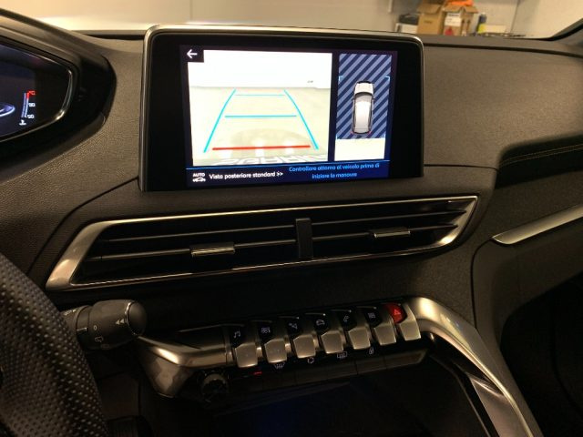 PEUGEOT 3008 usata, con Park Distance Control