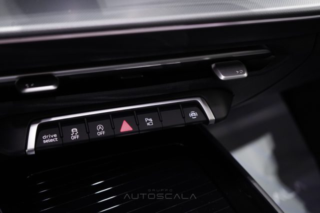 AUDI Q3 usata, con Autoradio digitale