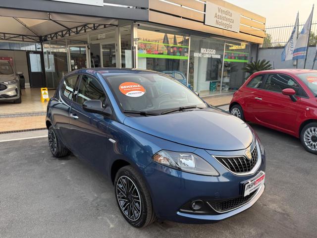 LANCIA Ypsilon usata, con Autoradio
