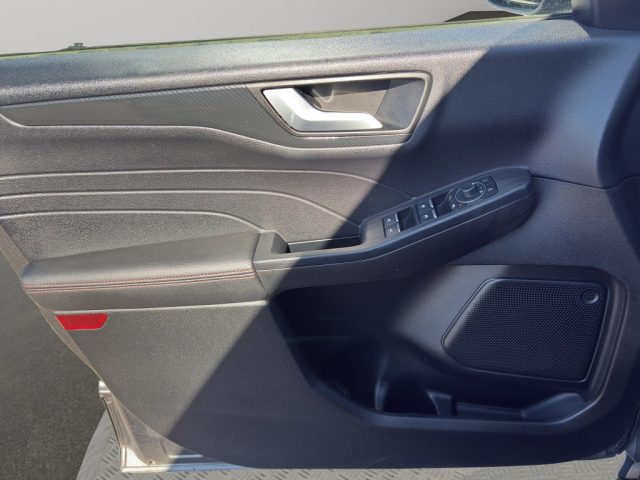 FORD Kuga usata, con Sedili sportivi