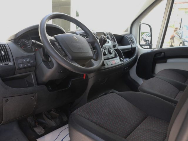 PEUGEOT Boxer usata, con Climatizzatore