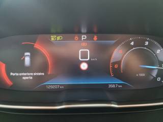 PEUGEOT 3008 usata, con Chiusura centralizzata