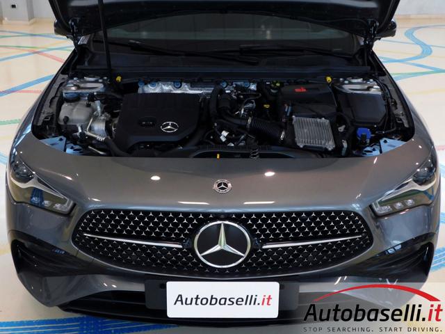 MERCEDES-BENZ CLA 200 usata, con Sedile posteriore sdoppiato
