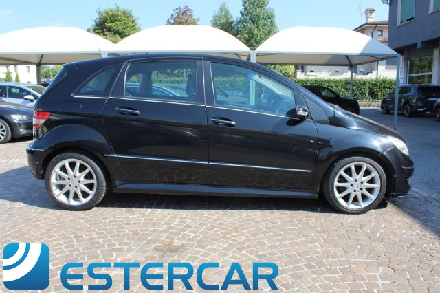MERCEDES-BENZ B 180 usata, con Cerchi in lega