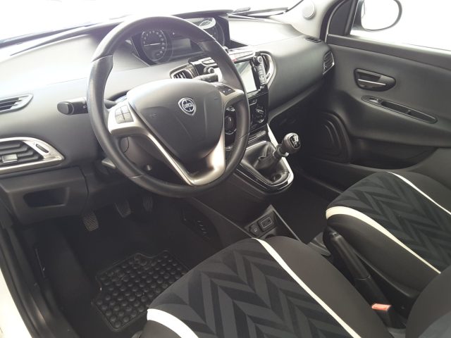 LANCIA Ypsilon usata, con Boardcomputer