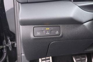 VOLKSWAGEN T-Roc usata, con Controllo automatico clima