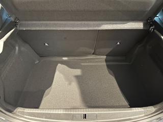 PEUGEOT 208 usata, con USB