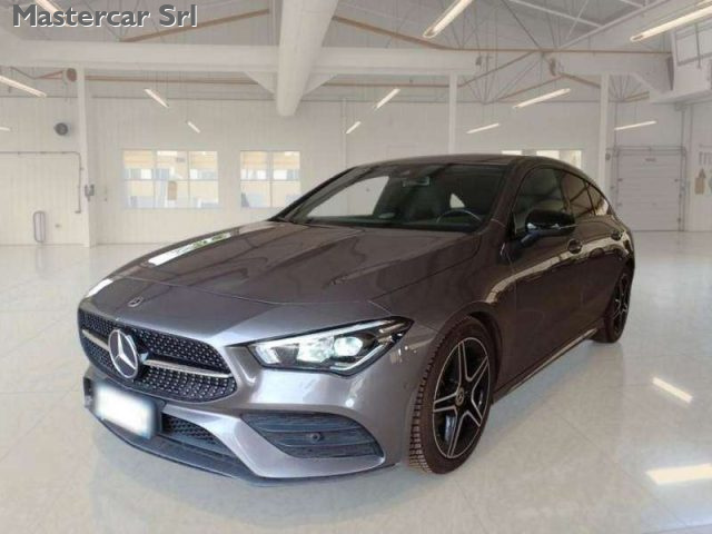 MERCEDES-BENZ CLA 180 usata, con Park Distance Control
