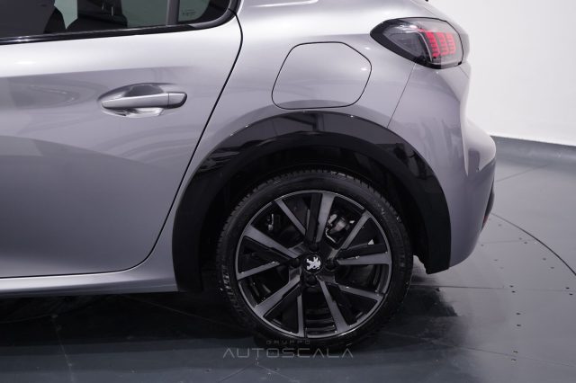 PEUGEOT 208 usata, con Sensori di parcheggio posteriori