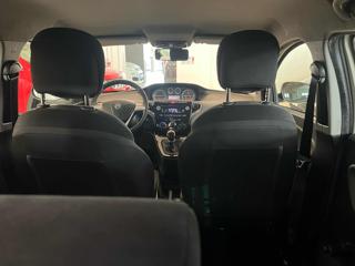 LANCIA Ypsilon usata, con Luci diurne