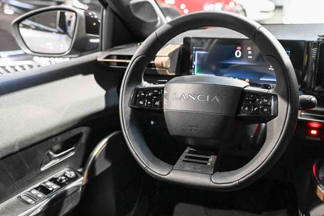 LANCIA Ypsilon usata, con ESP