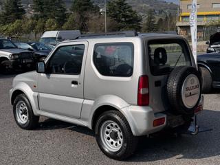 SUZUKI Jimny usata, con Autoradio