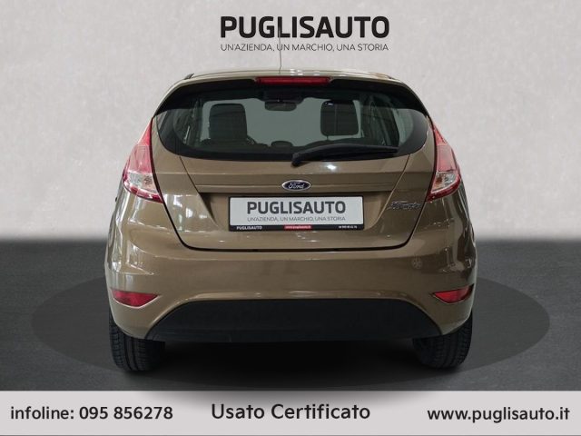 FORD Fiesta usata, con Autoradio