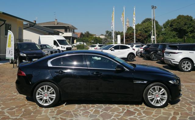 JAGUAR XE usata, con Alzacristalli elettrici