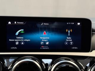 MERCEDES-BENZ CLA 180 usata, con Volante in pelle