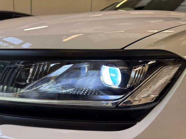 VOLKSWAGEN Touareg usata, con ESP