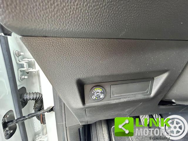 RENAULT Captur usata, con Bluetooth