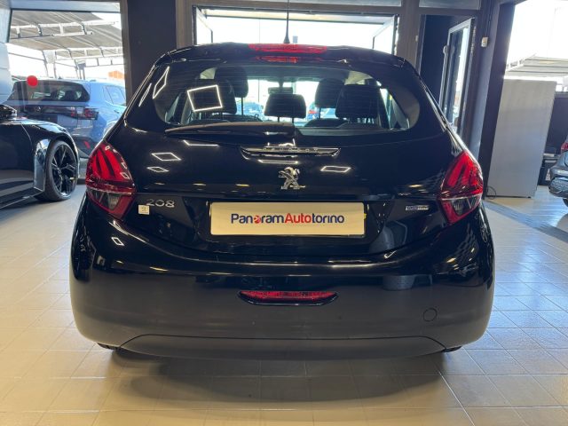 PEUGEOT 208 usata, con Autoradio