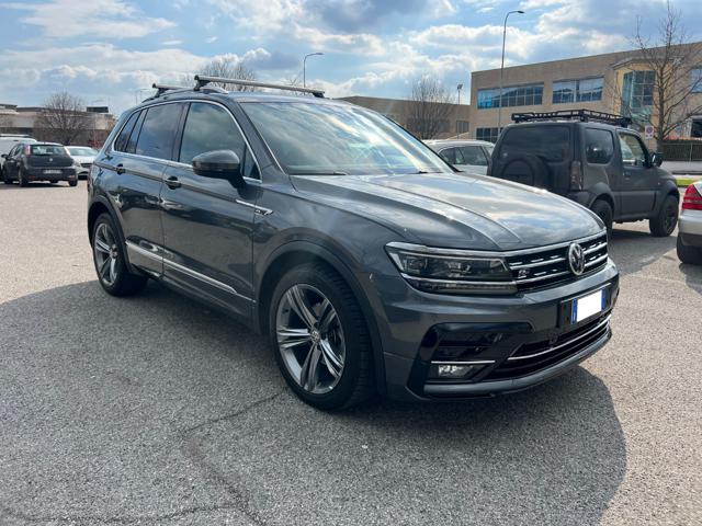 VOLKSWAGEN Tiguan usata, con Airbag laterali