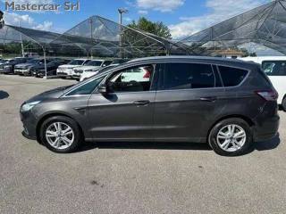 FORD S-Max usata, con Fendinebbia