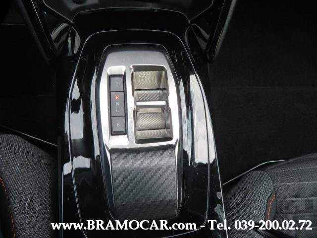 PEUGEOT 208 usata, con Touch screen