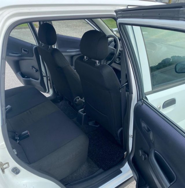 SUZUKI Ignis usata, con MP3