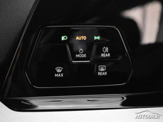 VOLKSWAGEN Golf Variant usata, con Sensori di parcheggio anteriori