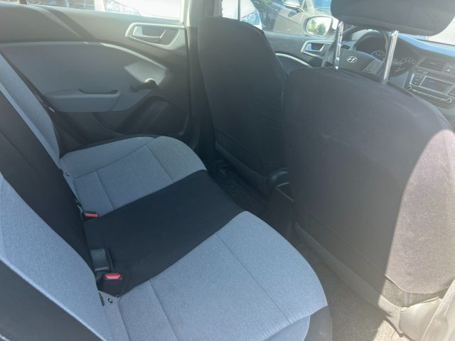 HYUNDAI i20 usata, con Chiusura centralizzata