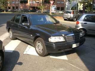 MERCEDES-BENZ C 180 usata, con Airbag laterali
