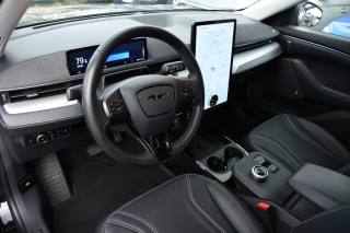 FORD Mustang Mach-E usata, con Alzacristalli elettrici